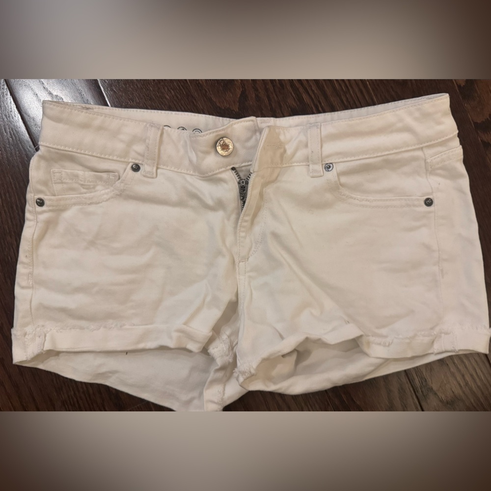 DL1961 Karlie White Shorts